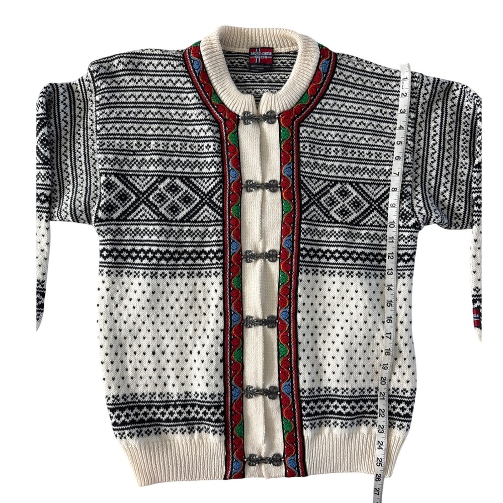 Arctic Circle 66°33'N Cardigan Women M White Black Wool Unisex Nordic Clasps NEW - Picture 4 of 9